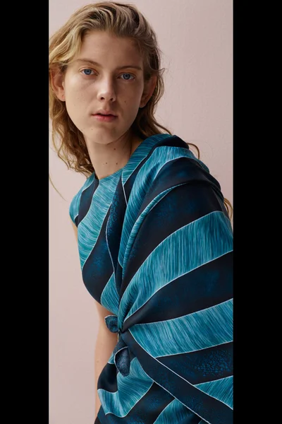 Look 24